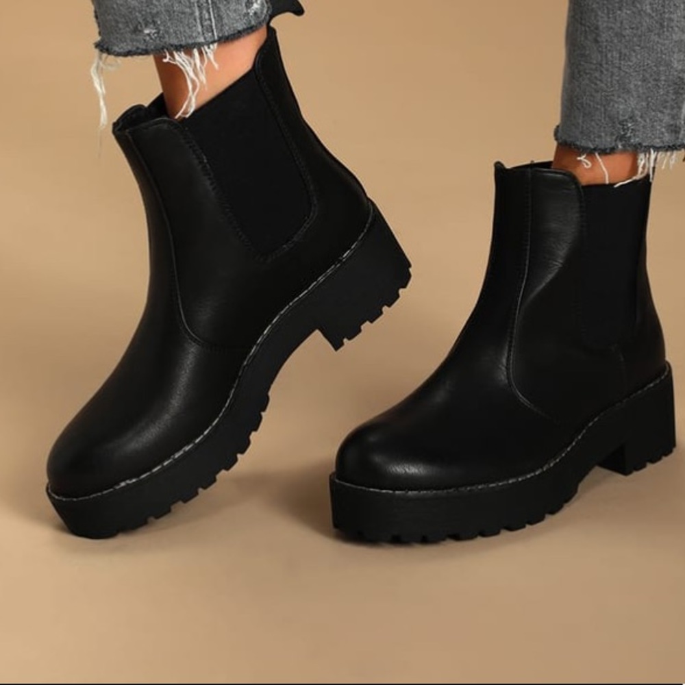 Never worn dirty laundry Margo boots